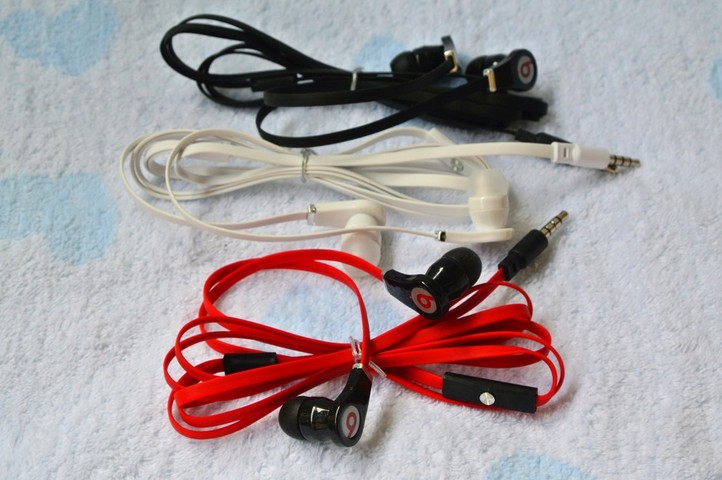 Earphone